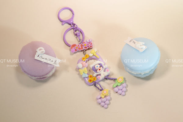 QT MUSEUM Keychain 004